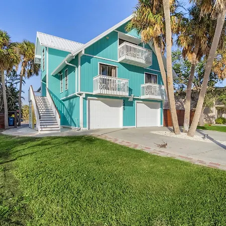 Newly Remodeled Five Bedroom Pool Home